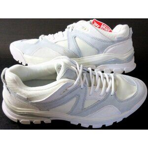 Vans Mens AMZN Trailhead Blanc De Blanc Marshmallow Suede Mesh Shoes Size 11 NIB